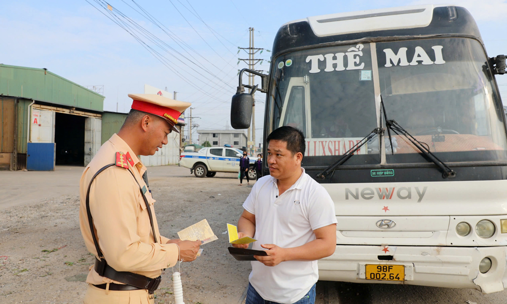 Bac Giang ensures traffic safety and order in industrial parks